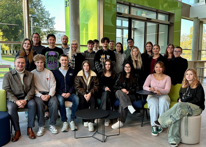 Gruppenbild Azubis Pflegeschule